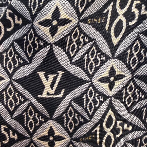 Authentic Louis Vuitton Since 1854 Silk Button Up Blouse in Size 42 with COA - Picture 6 of 11